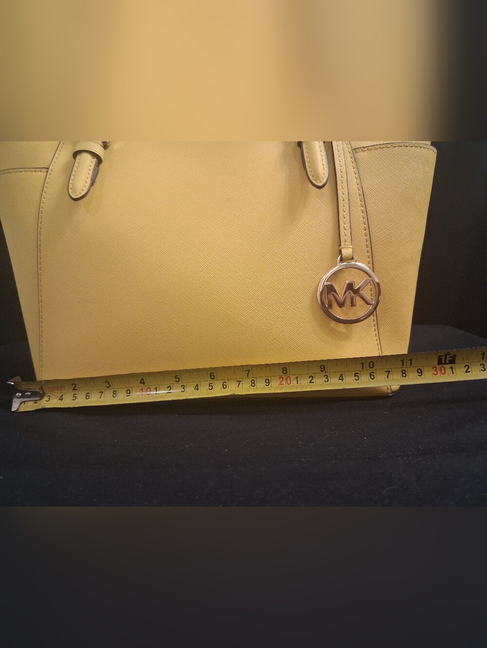Michael Kors Charlotte Yellow Large Saffiano Leather Top-Zip Shoulder Tote - Picture 8 of 16